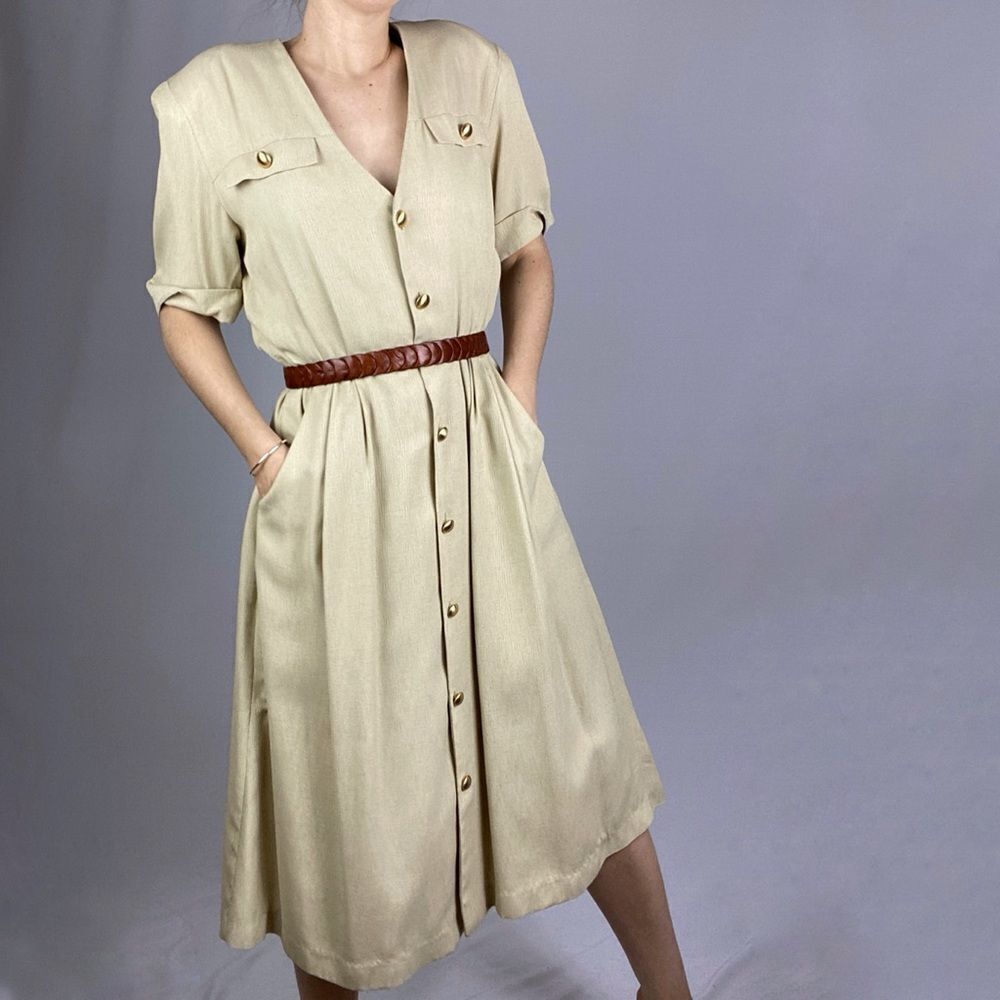 90s Button Down Midi Dress. Tan Beige Classic Dress. Vintage Vacation Safari